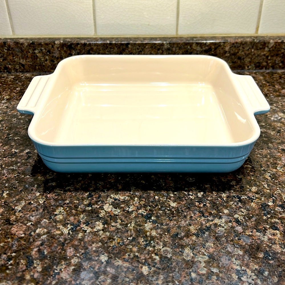 Le Creuset 9” Square Baker NWOT Light Blue
